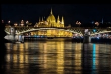 Budapest-at-night-2