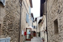Village-of-Bevagna-3